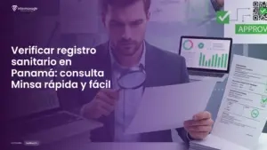 Imagen de una persona usando un dispositivo móvil para verificar registro sanitario Panamá en el sitio del Minsa.